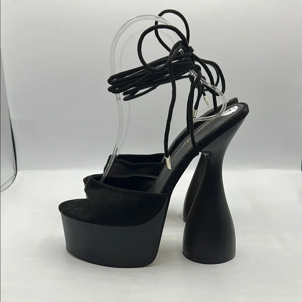 Lemonade Chic Black‎ Platform Sz 7 Sandals with Sculptural Heel NEW